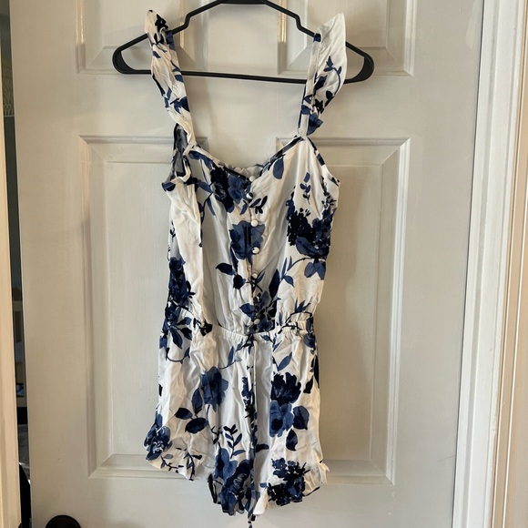 Yumi Kim Lullaby Romper NEW WITH TAGS Size Small - Picture 2 of 6